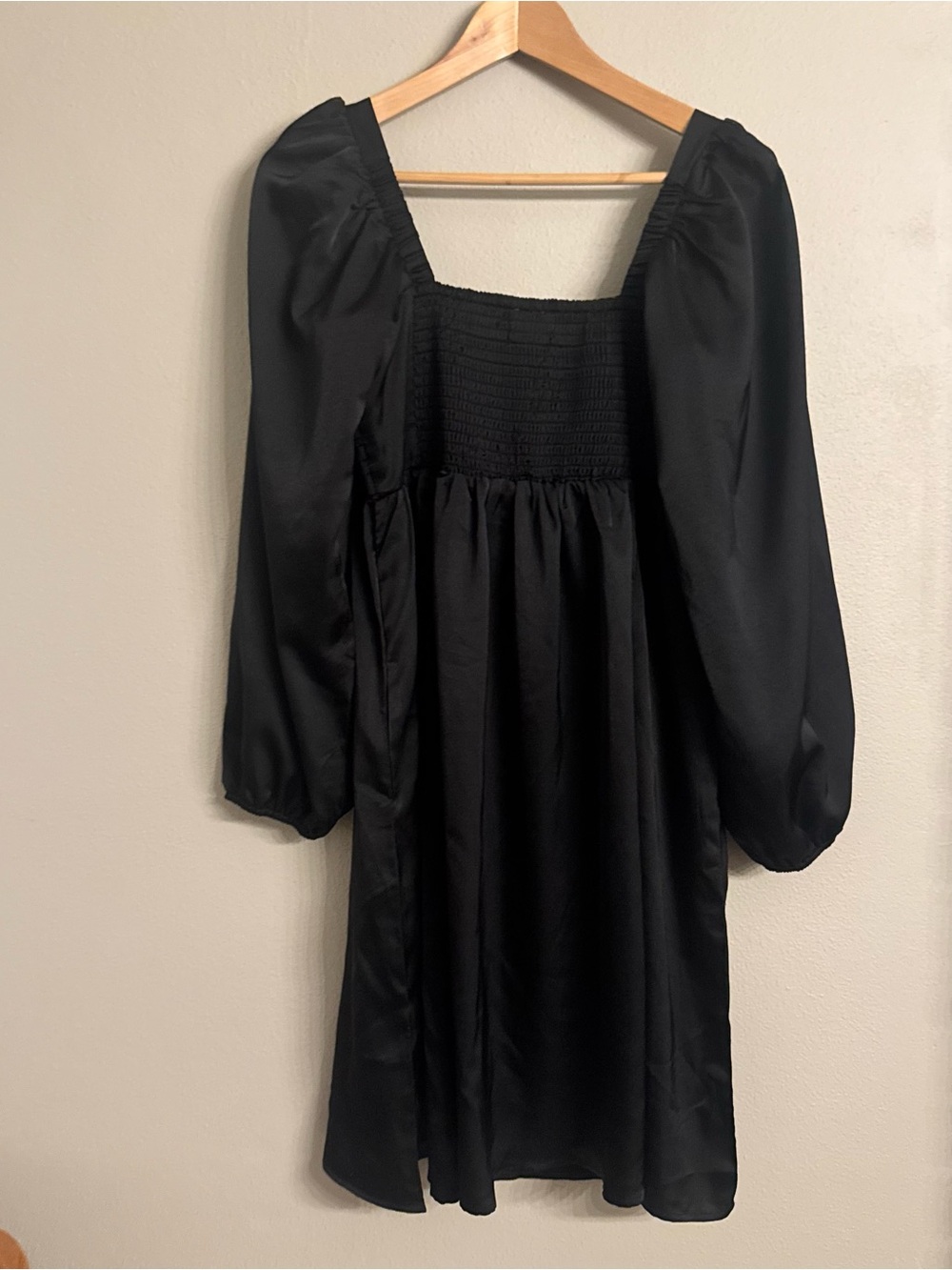 ELLOH Ruffle Puff Dress - Picture 3 of 6